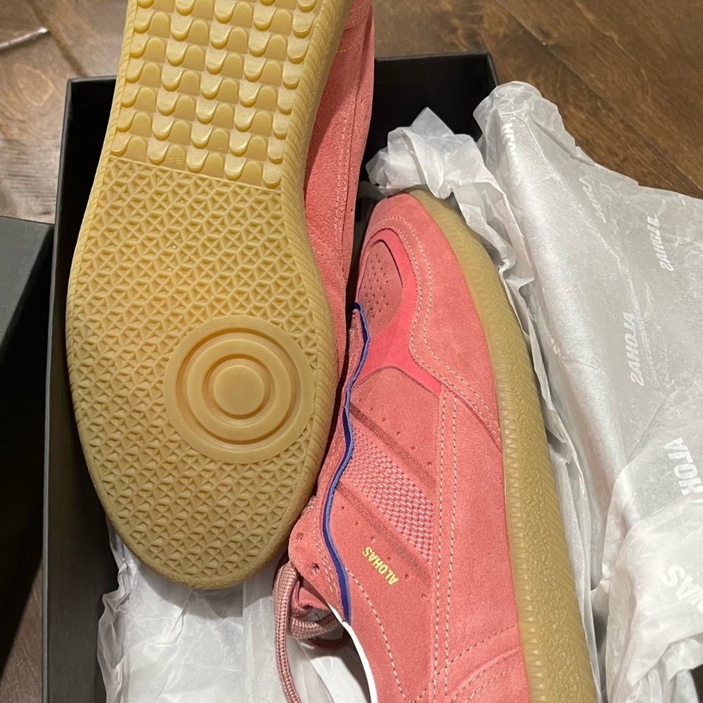 ALOHAS Pink Sneakers - Picture 4 of 6